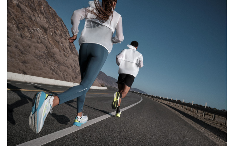 Бягайте по-далеч с UA Velociti Distance