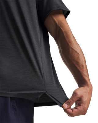 Тениска Мъже TECH VENT SS Under Armour 