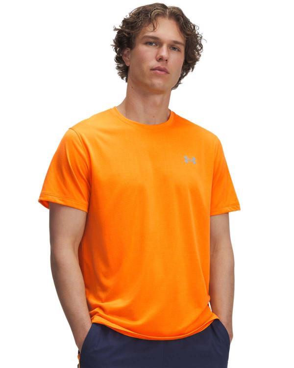 Тениска Мъже  LAUNCH SHORTSLEEVE Under Armour 