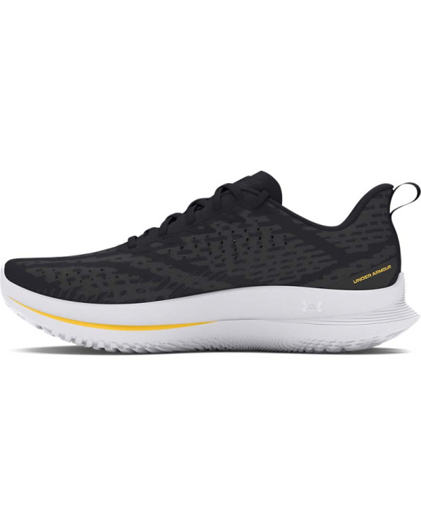 Спортни обувки Мъже VELOCITI 4 Under Armour 