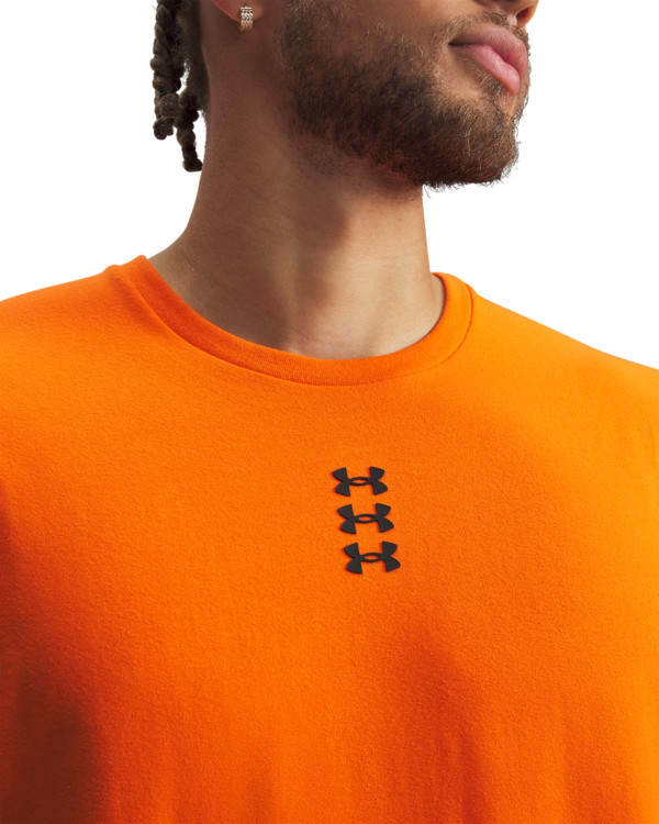 Тениска Мъже HOOPS TRIPLE LOGO SS Under Armour 