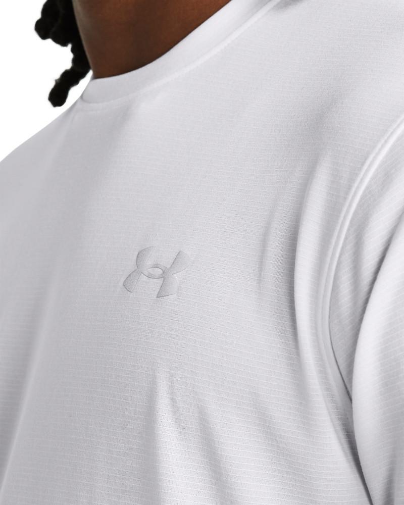 Тениска Мъже LAUNCH SHORTSLEEVE Under Armour 