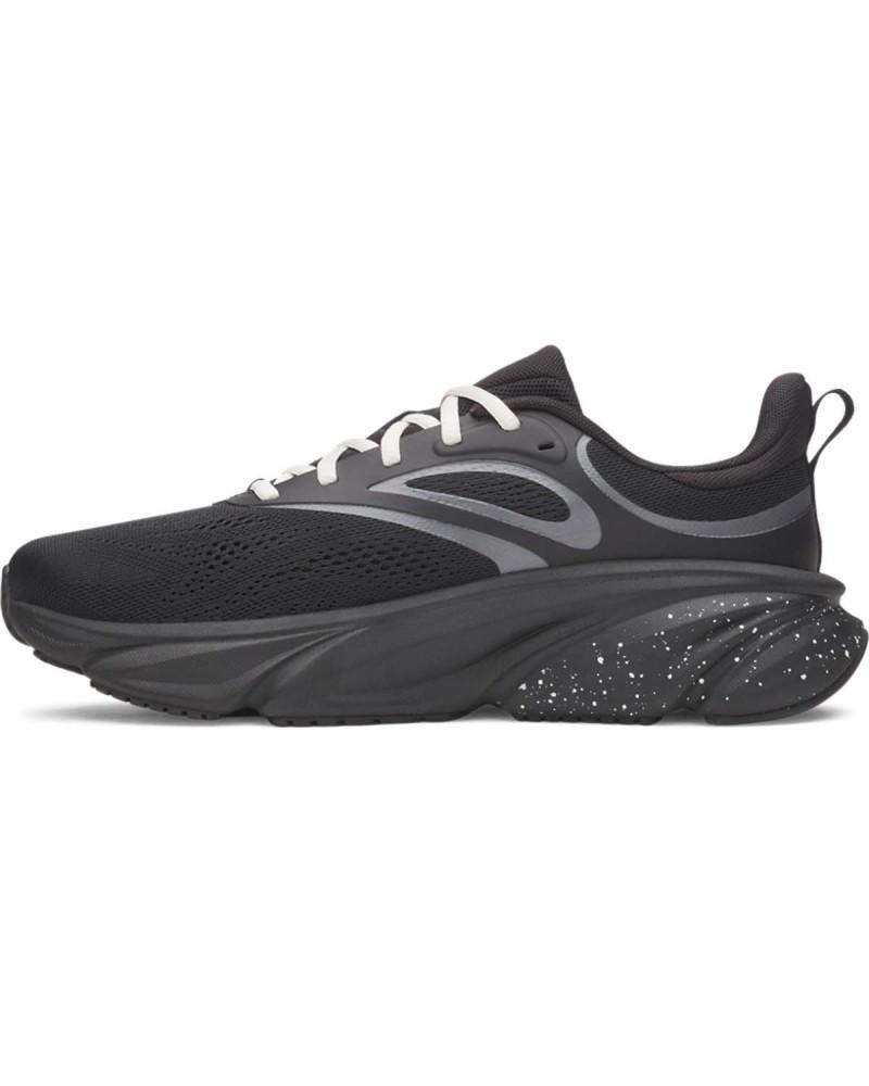 Спортни обувки Мъже ROGUE 6 Under Armour 
